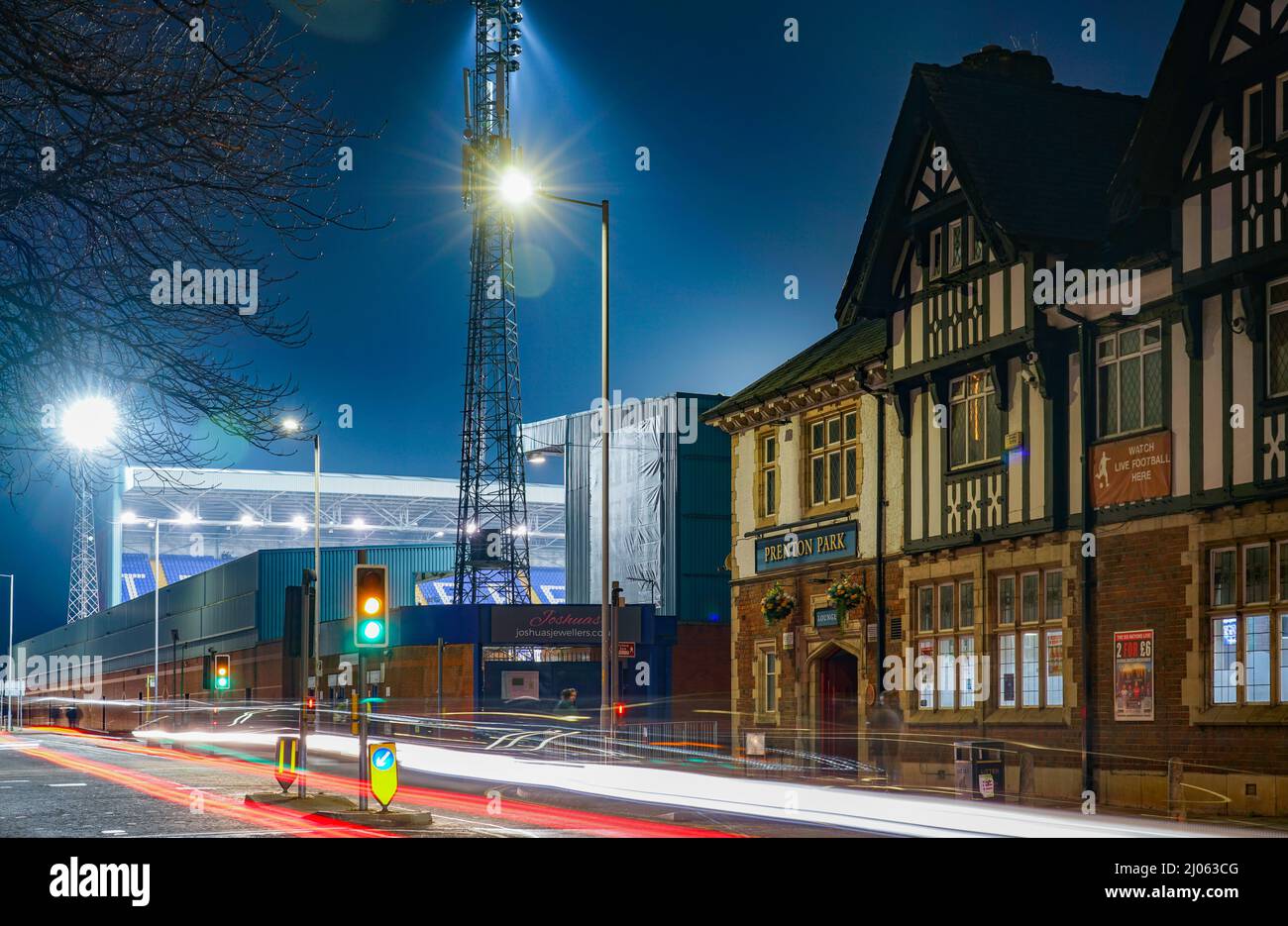 Il Prenton Park Pub, Borough Road, Birkenhead adiacente al campo da calcio Tranmere Rovers con lo stesso nome. Immagine scattata nel marzo 2022. Foto Stock