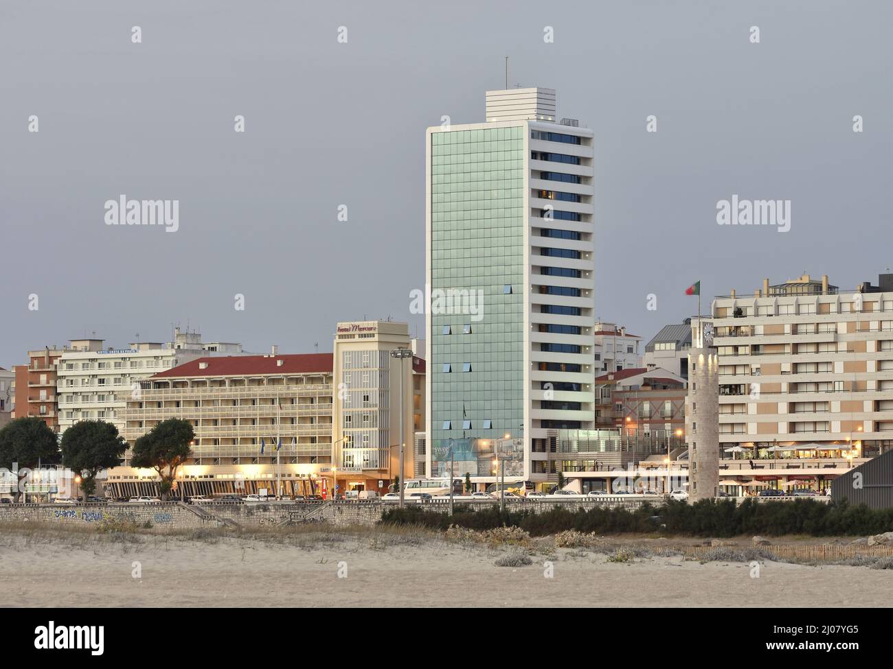 Hotel Sweet Atlantic SPA torre e alberghi moderni a Figueira da Foz Portogallo. Foto Stock