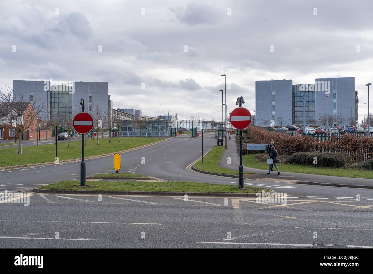 HM Revenue and Customs a Benton Park View, conosciuto localmente come il Ministero. Più di 9.000 persone si trasferiranno in un centro di Newcastle entro il 2027 Foto Stock