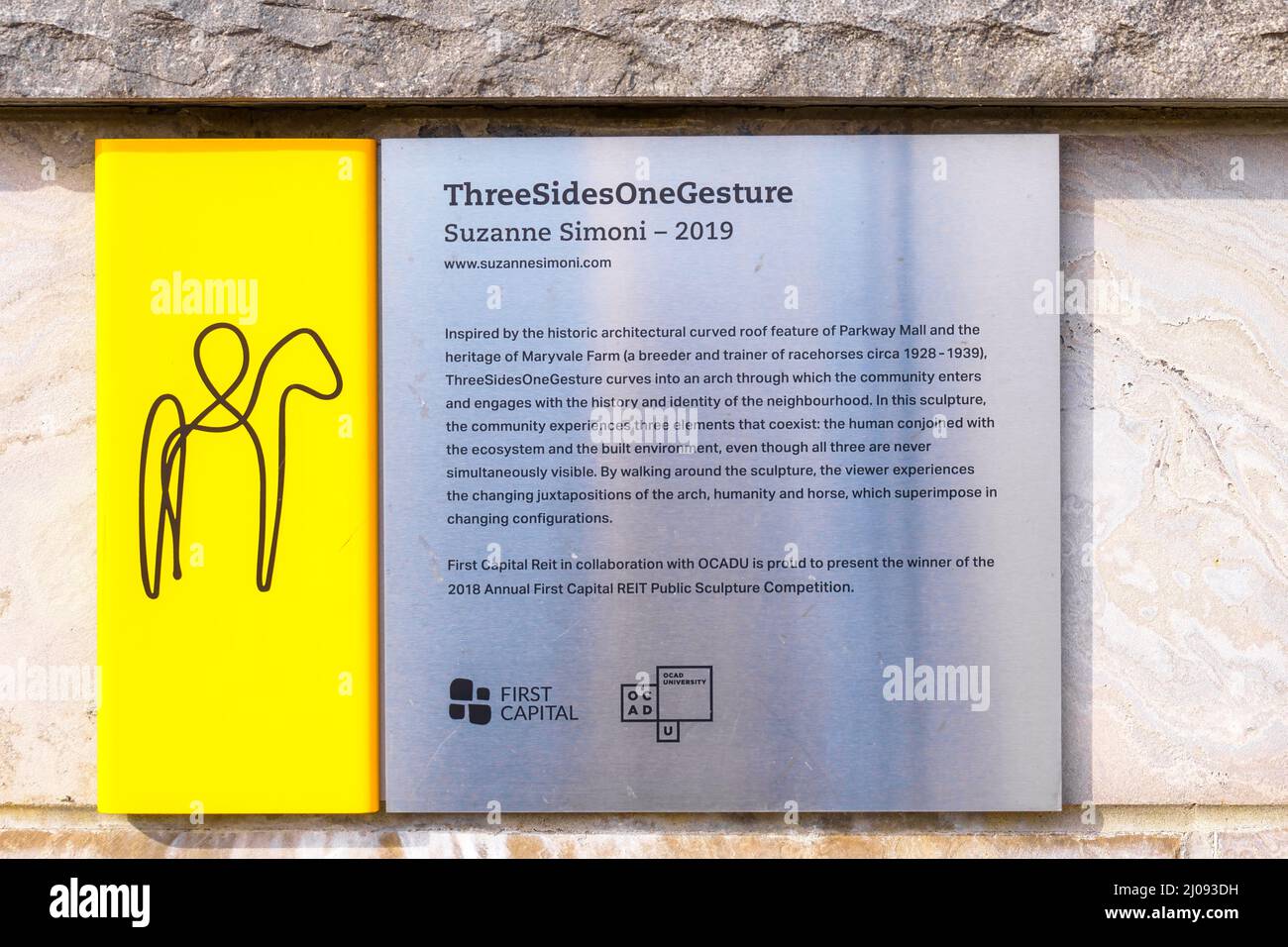 Scultura tre lati una Gesture di Suzanne Simoni (2019) a Toronto, Canada-16 marzo 2022 Foto Stock