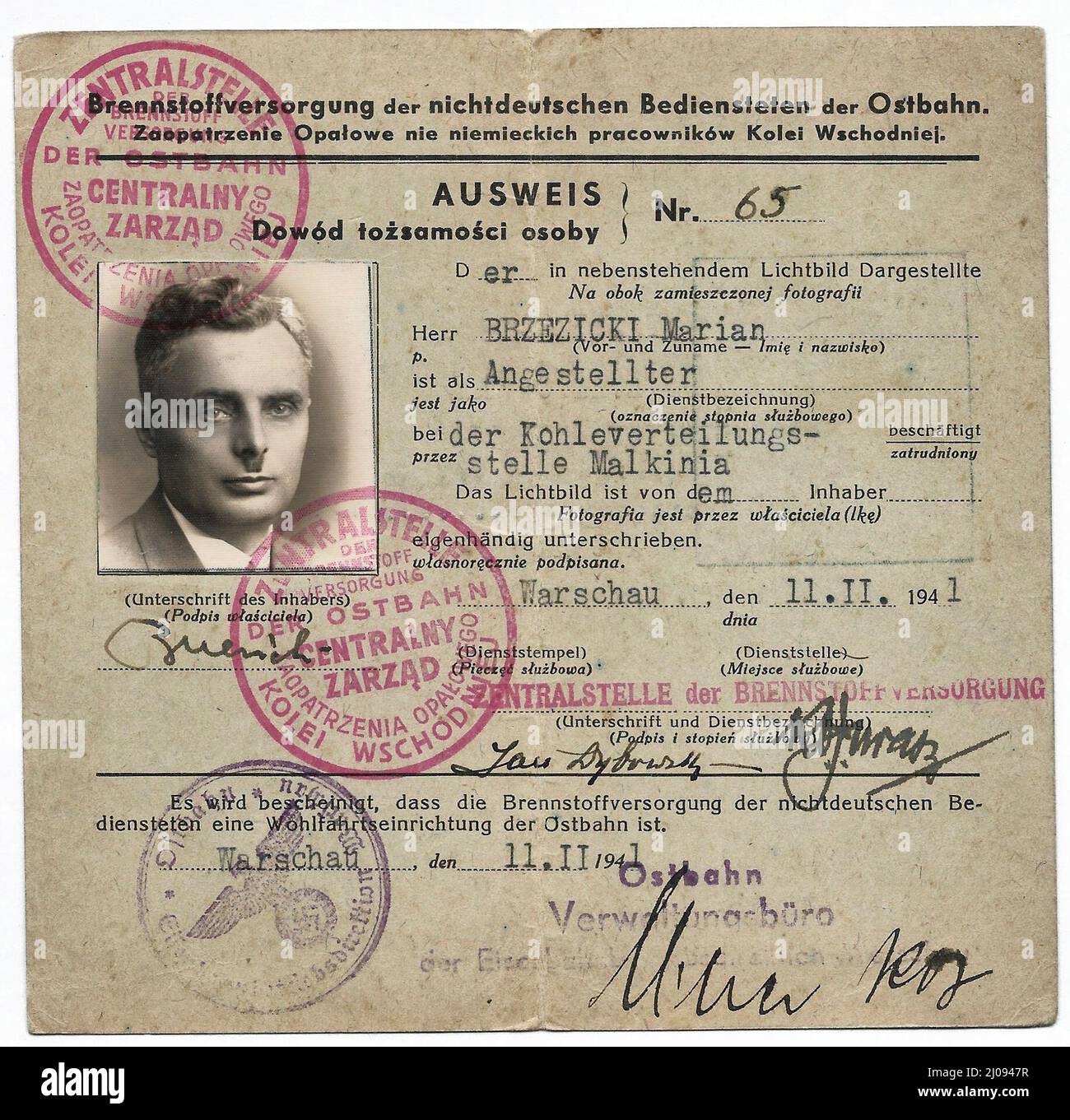 Documento di identità rilasciato a un lavoratore distaccato presso la stazione ferroviaria di Malkinia vicino a Treblinka Foto Stock