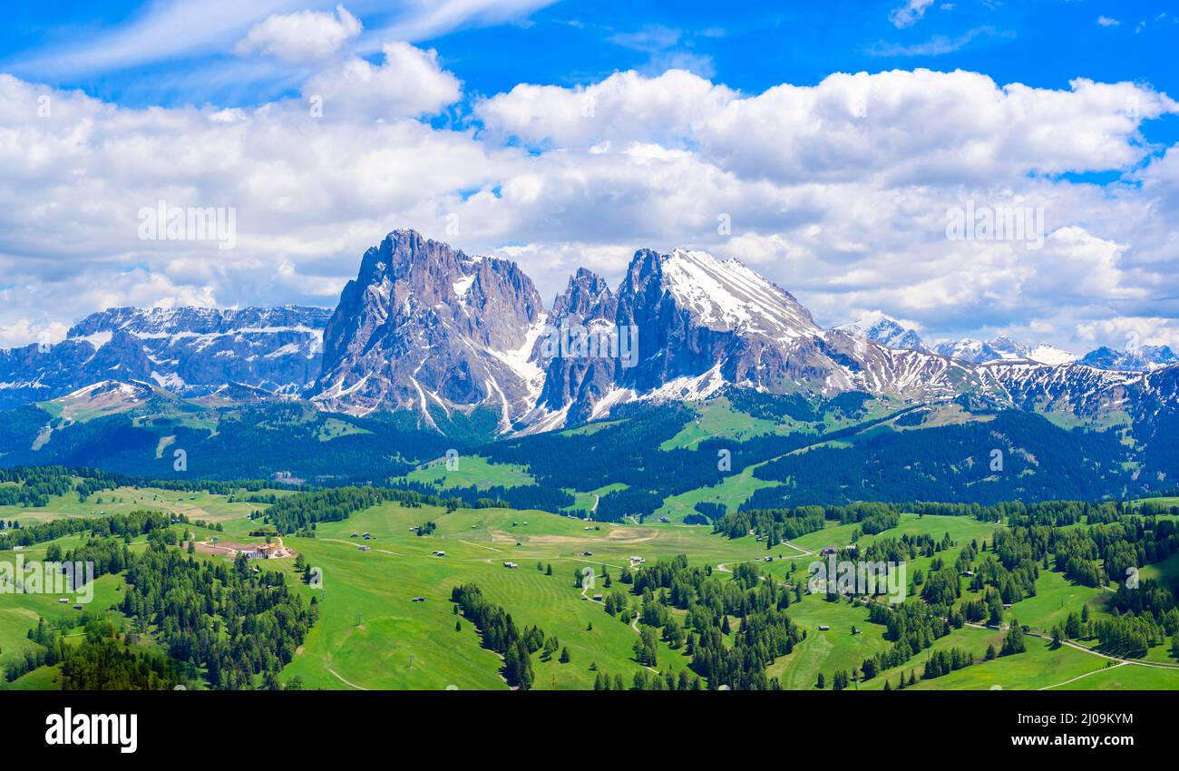 Alpe o Alpe di Siusi - bellissimo paesaggio montano delle Dolomiti Alpi - Trentino Alto Adige, Alto Adige, Italia - destinazione di viaggio in Europa Foto Stock