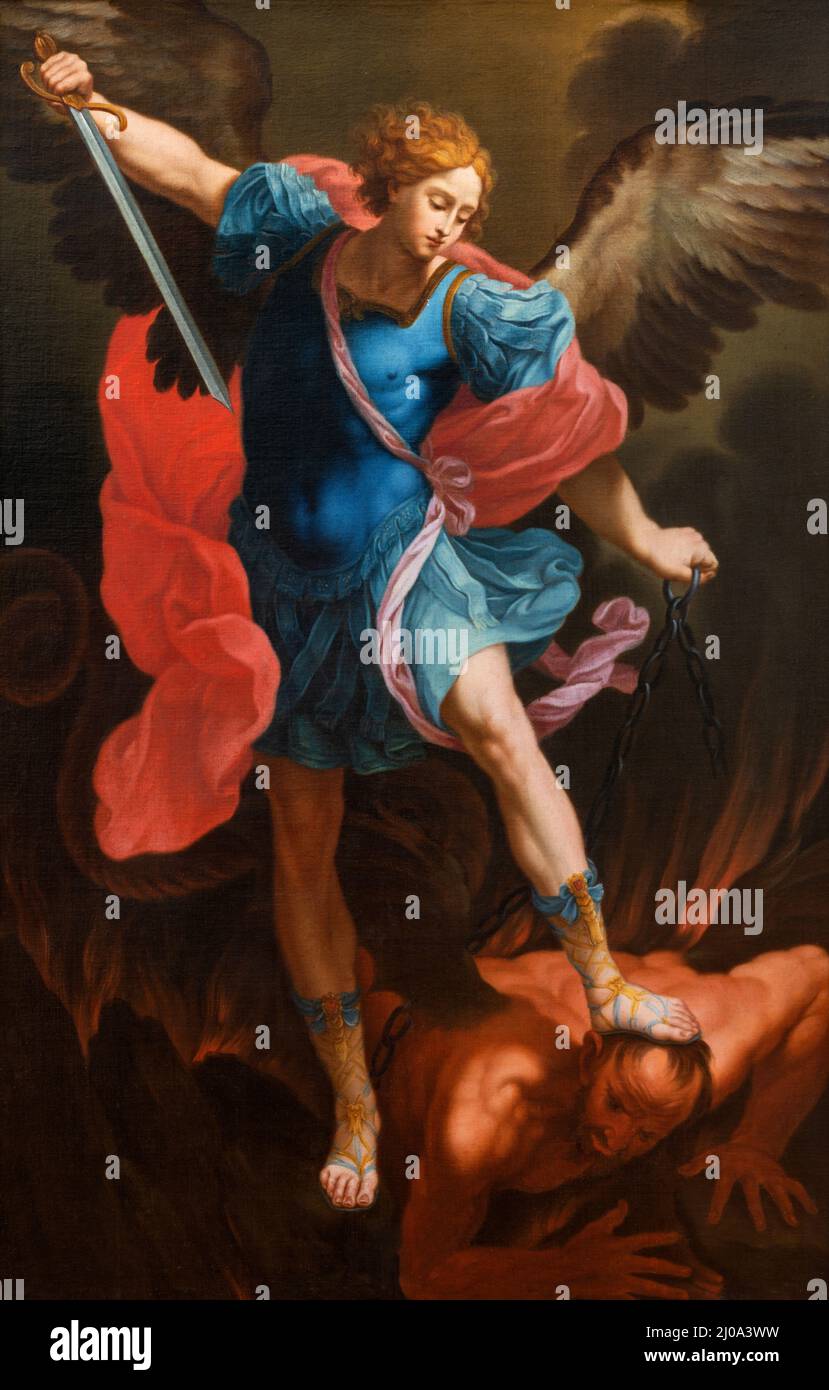 MATERA, ITALIA - 7 MARZO 2022: Il dipinto di San Michele Arcangelo nella chiesa Chiesa di Santa Chiara dopo il chido reni (18. Sec.). Foto Stock