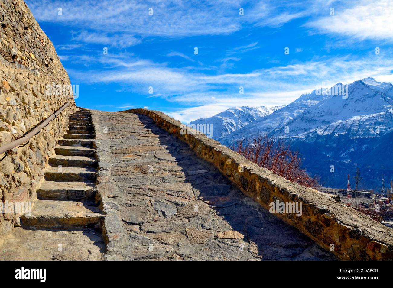 Scale per raggiungere lo storico forte Baltit nella valle Hunza Gilgit-Baltistan Foto Stock