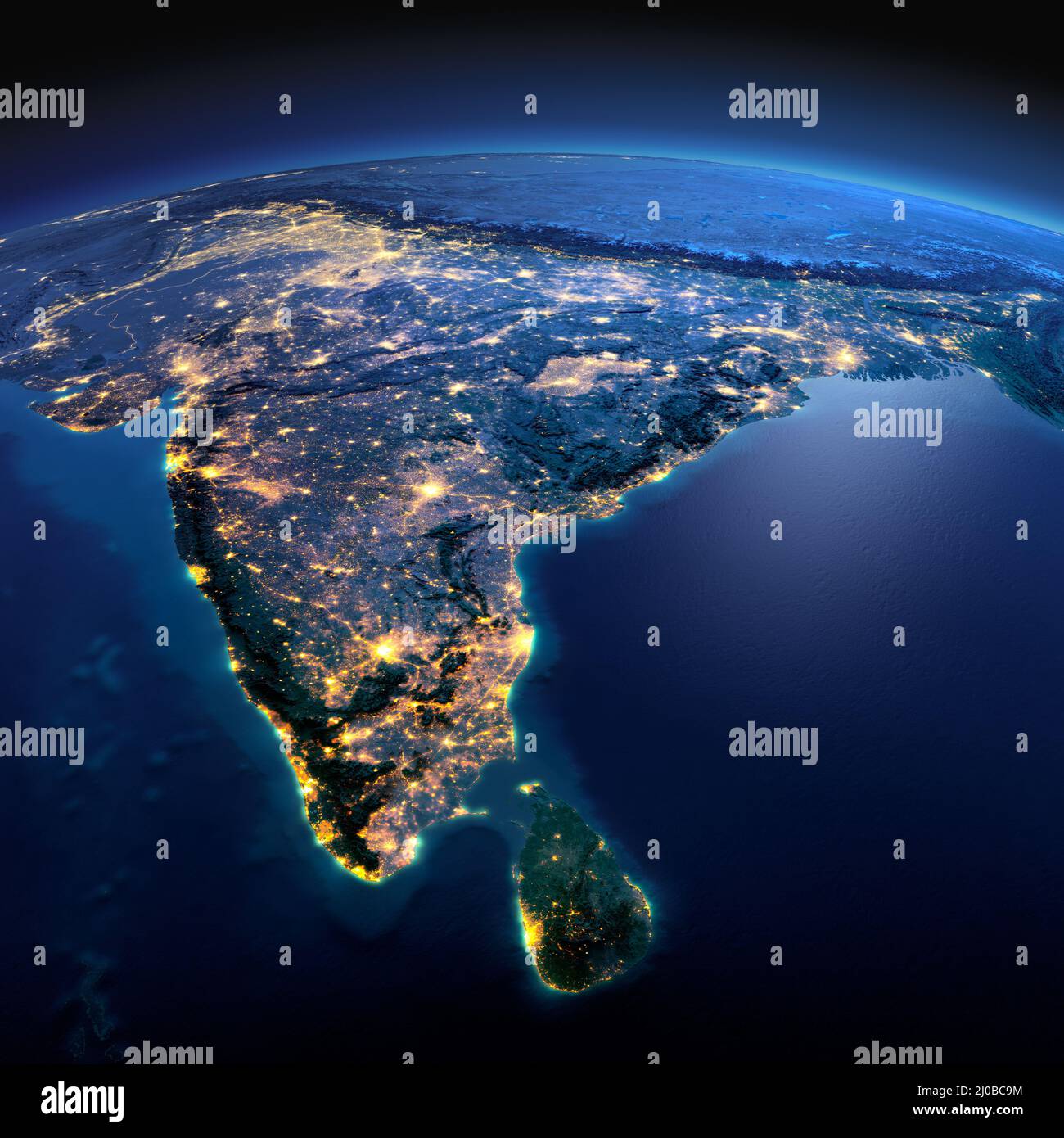 Terra dettagliata. India e Sri Lanka in una notte al chiaro di luna Foto Stock