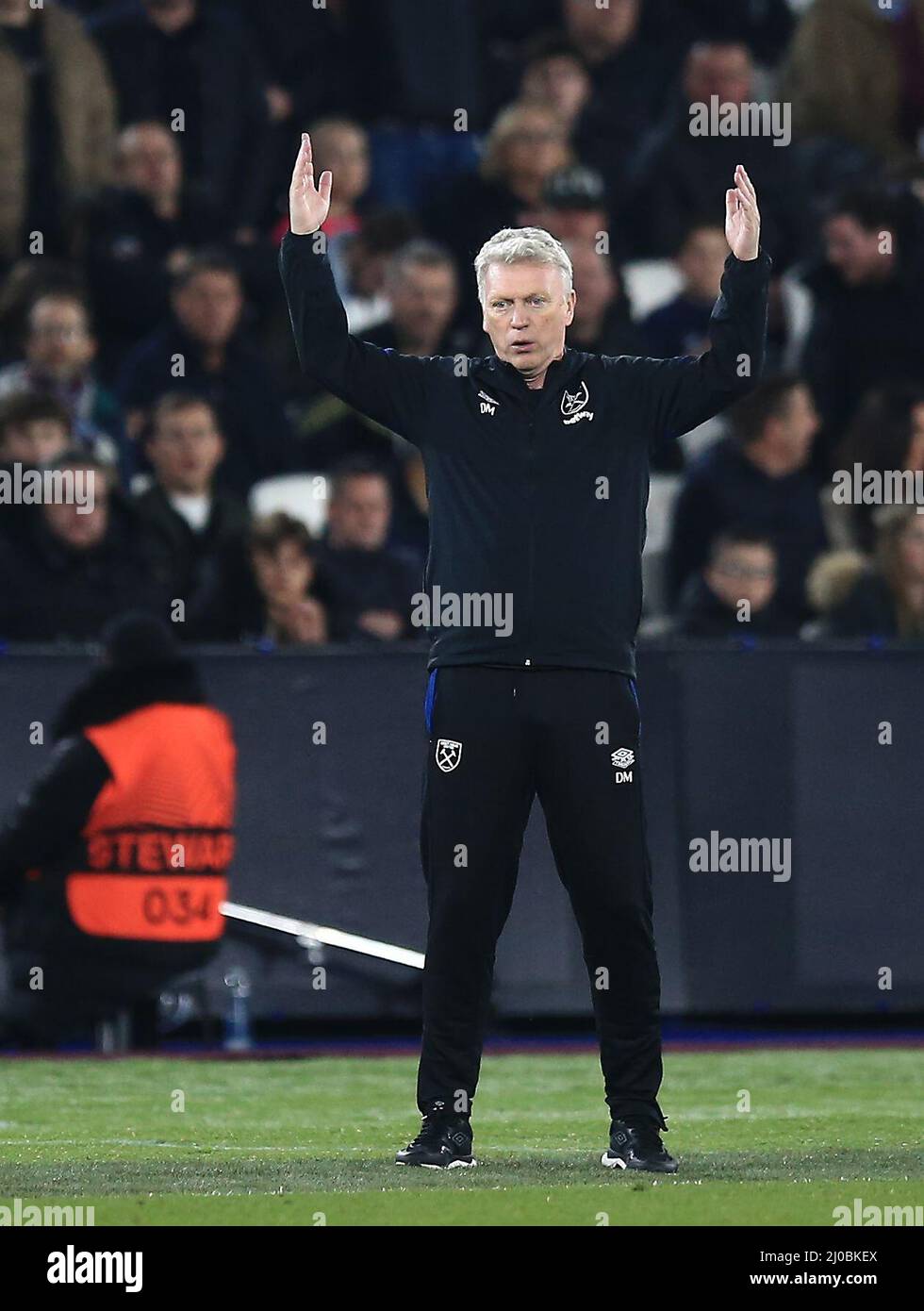 Londra, Regno Unito. 17th Mar 2022. David Moyes manager del West Ham United reagisce durante la partita di football del West Ham United contro Sevilla, UEFA Europa League, Round of 16, LEG 2 of 2, London Stadium, Londra, UK. 17th marzo 2022. Credit: Michael Zemanek/Alamy Live News Foto Stock