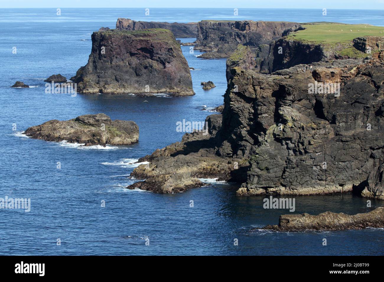 Scogliere di Eshaness, Mainland, Isole Shetland, Scozia Foto Stock