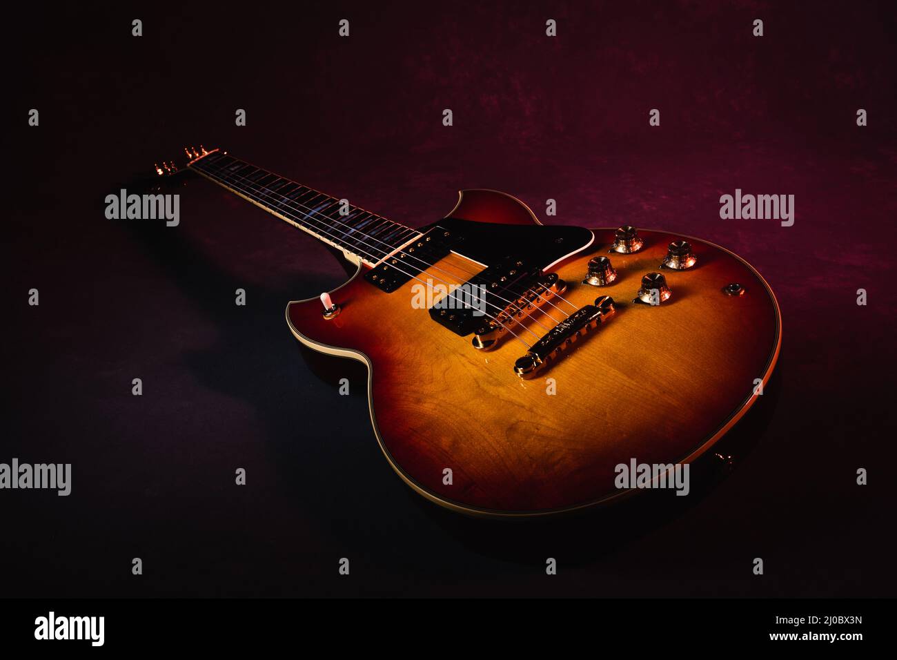 Yamah SG in finitura Sunburst Foto Stock