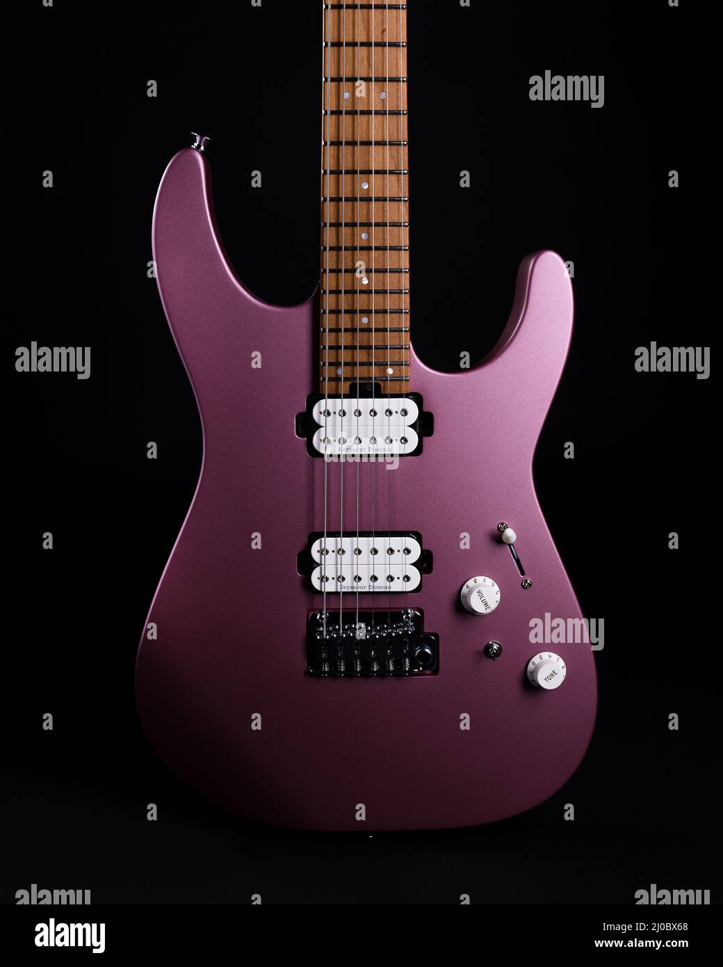 Charvel stratocaster in finitura nebbia borgogna Foto Stock