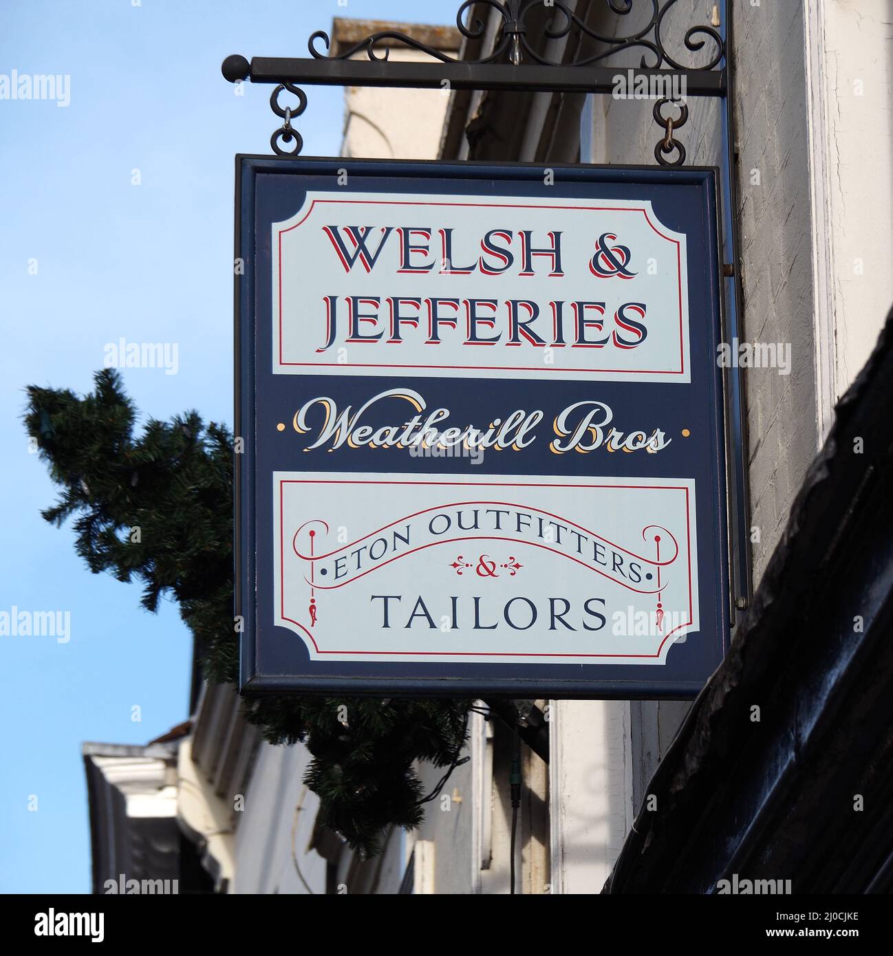 Welsh & Jefferies, Eton High Street - sarti e outfitters per Eton College Foto Stock