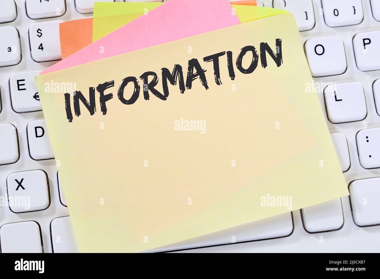 Informazioni INFO News business concept notepad Foto Stock