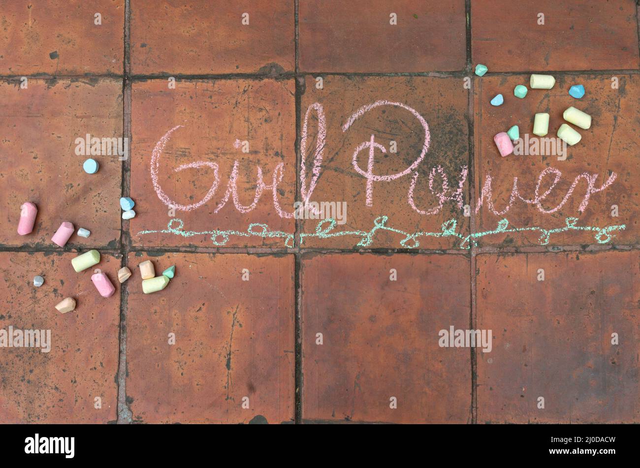 Girl Power testo scritto con gesso Foto Stock