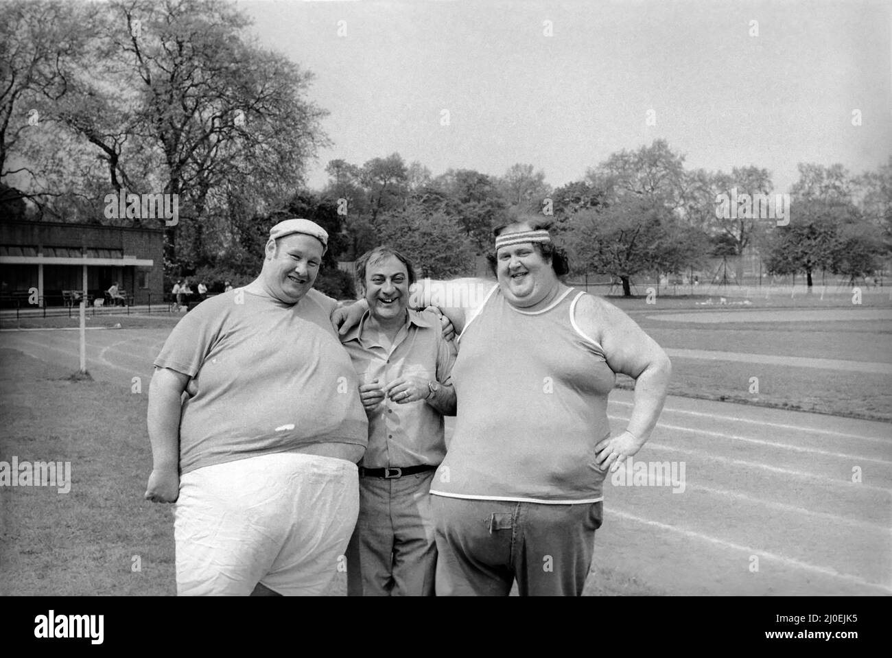 Jogger-nauts: John Robinson scrittore sportivo con Colin Taylor jogging a Battersea Park. Maggio 1979 78-2550-008 Foto Stock