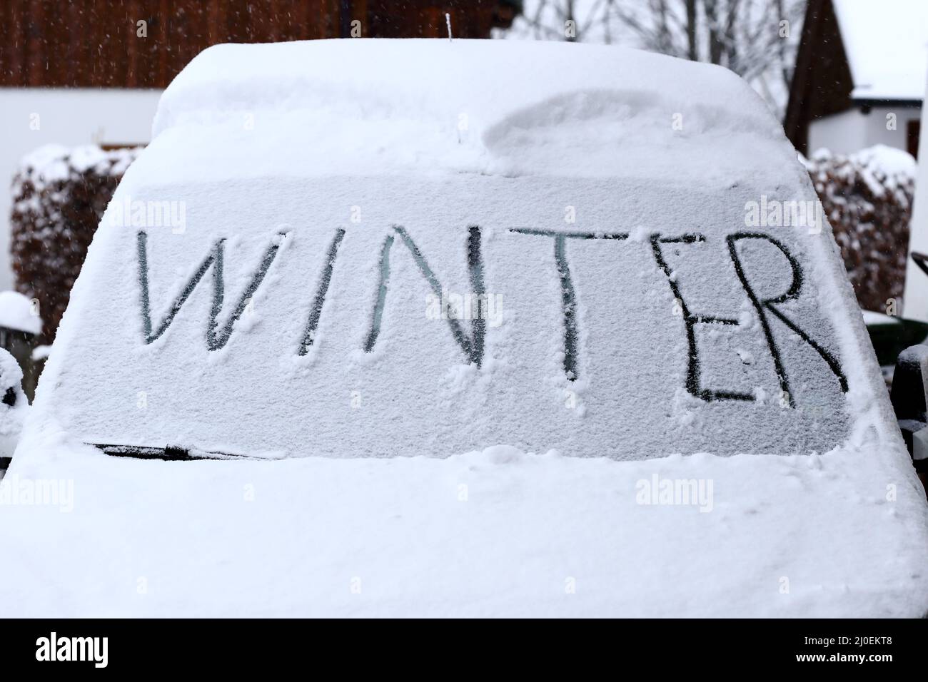 Inverno su un parabrezza di un'auto Foto Stock