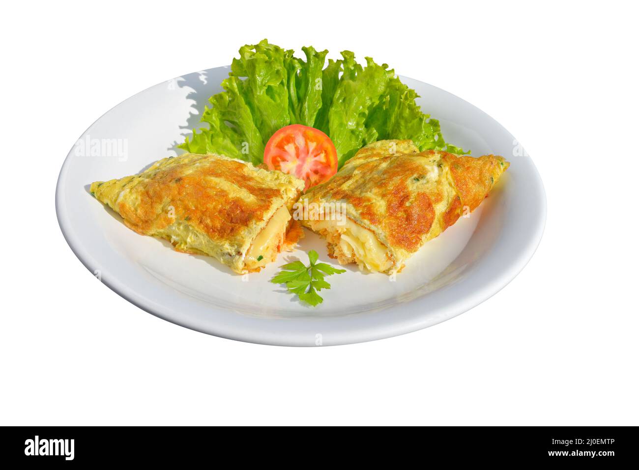Omelette farcite con formaggio fuso e insalata Foto Stock