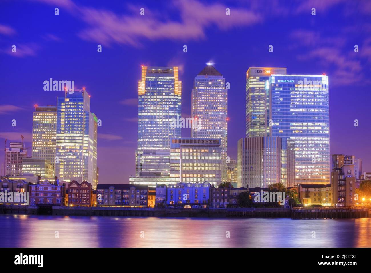 Canary Wharf District al tramonto. Foto Stock