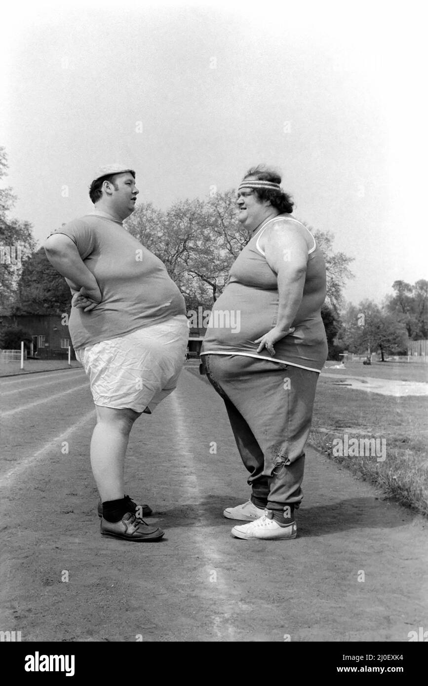 Jogger-nauts: John Robinson scrittore sportivo con Colin Taylor jogging a Battersea Park. Maggio 1979 78-2550-002 Foto Stock