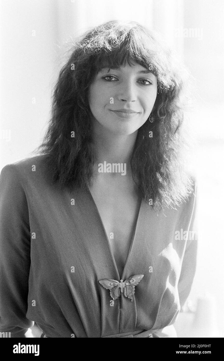 Kate Bush, cantante, cantautore e musicista.Pictured a Londra, Inghilterra. Foto scattata il 27th settembre 1979 da 1979, Kate Bush aveva pubblicato gli album 'The Kick Inside' con i suoi singles hit 'Wuthering Heights' e 'The Man Wwith the Child in His Eyes', e 'Lionhart' con i suoi singles 'Hammer Horror' e 'Wow' Foto Stock