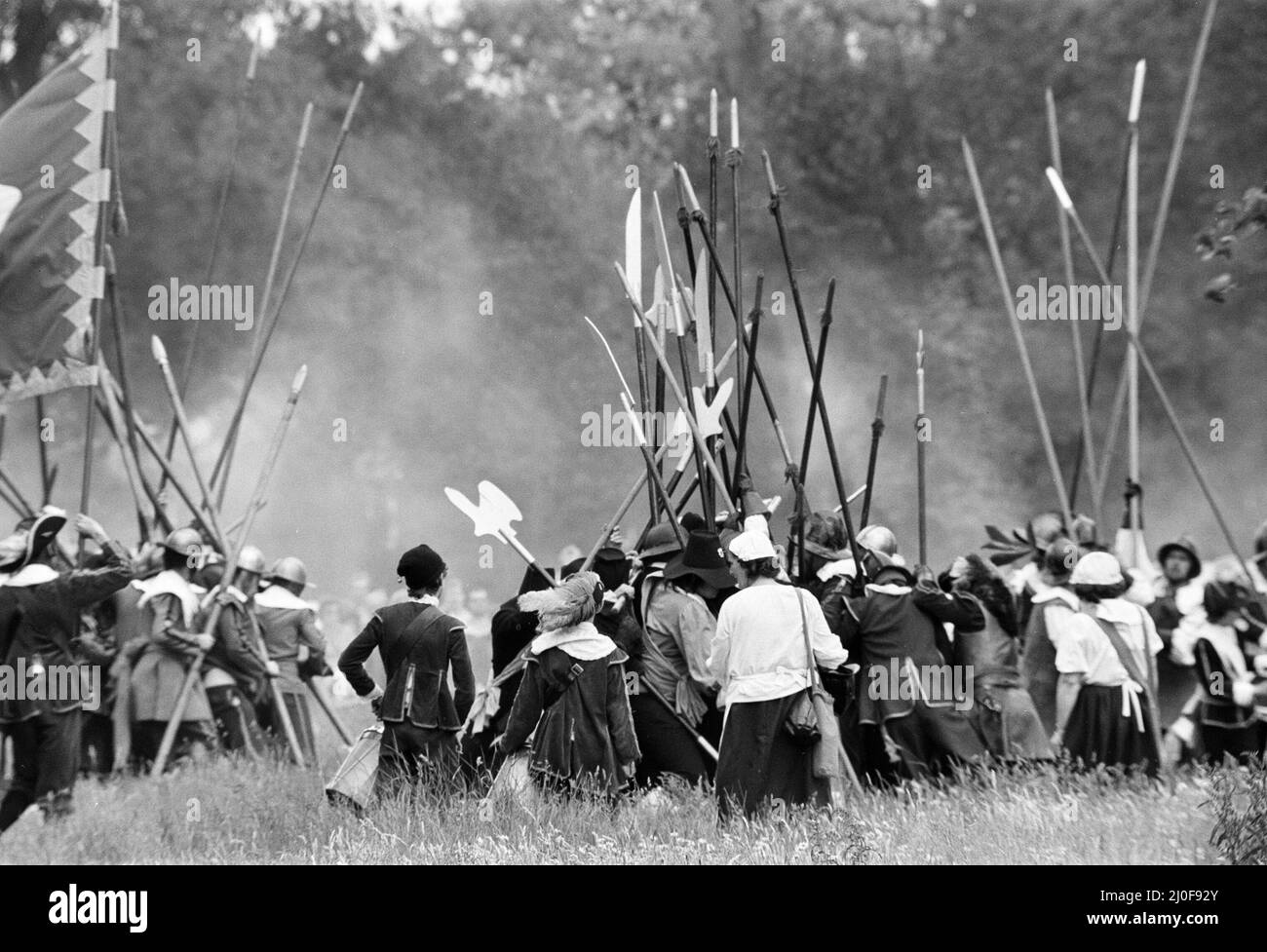 Guerra civile inglese, rievocazione, eseguita dal Sealed Knot, un'associazione educativa, Reading, giugno 1980. Foto Stock