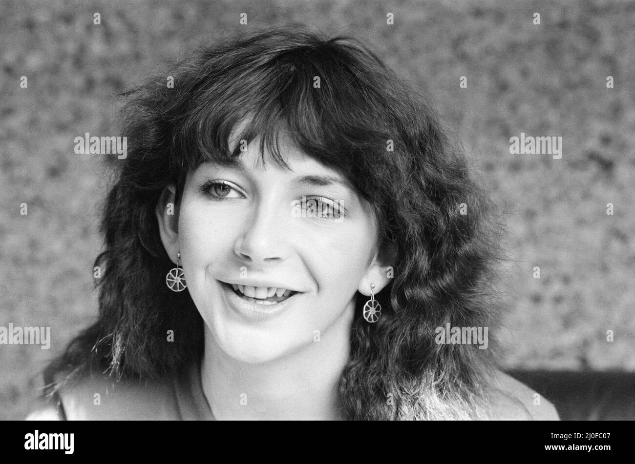 Kate Bush, cantante, cantautore e musicista.Pictured a Londra, Inghilterra. Foto scattata il 27th settembre 1979 da 1979, Kate Bush aveva pubblicato gli album 'The Kick Inside' con i suoi singles hit 'Wuthering Heights' e 'The Man Wwith the Child in His Eyes', e 'Lionhart' con i suoi singles 'Hammer Horror' e 'Wow' Foto Stock