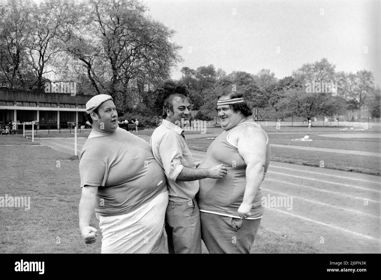 Jogger-nauts: John Robinson scrittore sportivo con Colin Taylor jogging a Battersea Park. Maggio 1979 78-2550-005 Foto Stock