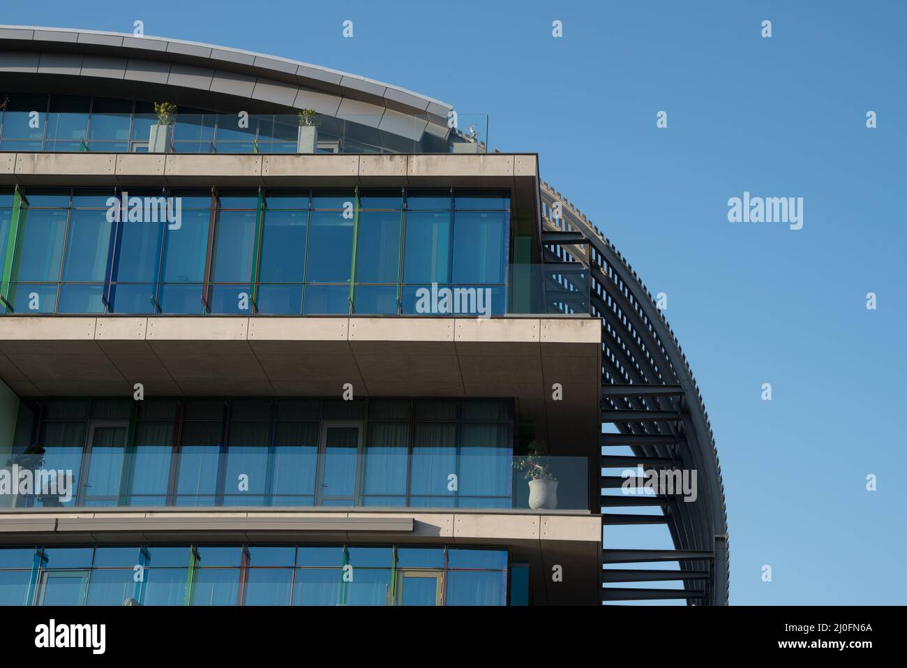 Moderno edificio futuristico Foto Stock