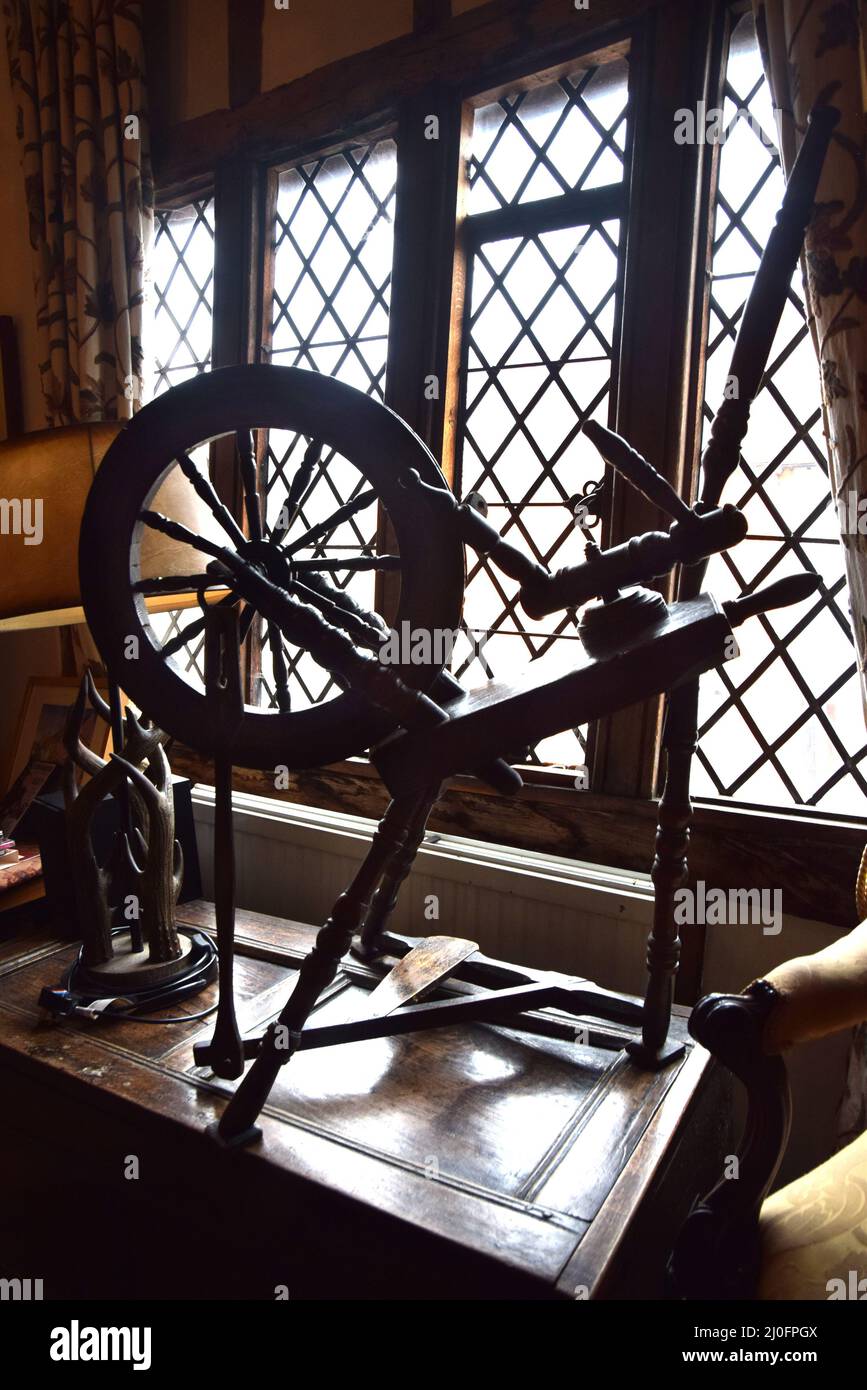 ruota rotante, casa storta, negozio di tè, lavenham, suffolk, inghilterra  Foto stock - Alamy