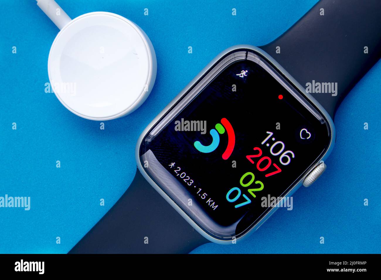 Apple watch serie 6 immagini e fotografie stock ad alta risoluzione - Alamy