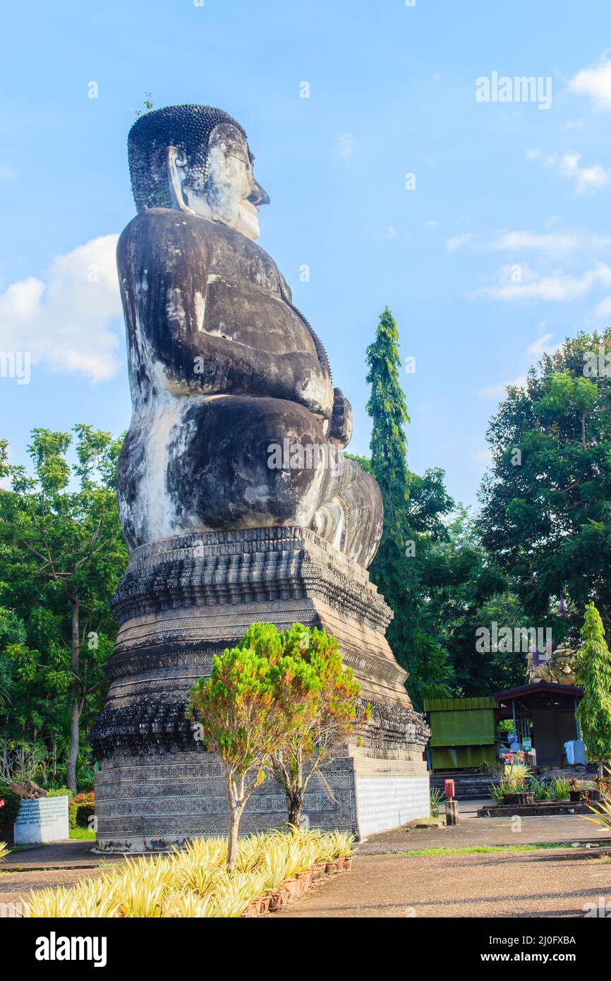 Immagine di Katyayana alla Sala Keoku, il parco di gigantesche e fantastiche sculture in cemento ispirate al Buddismo e all'Induismo. Si trova Foto Stock