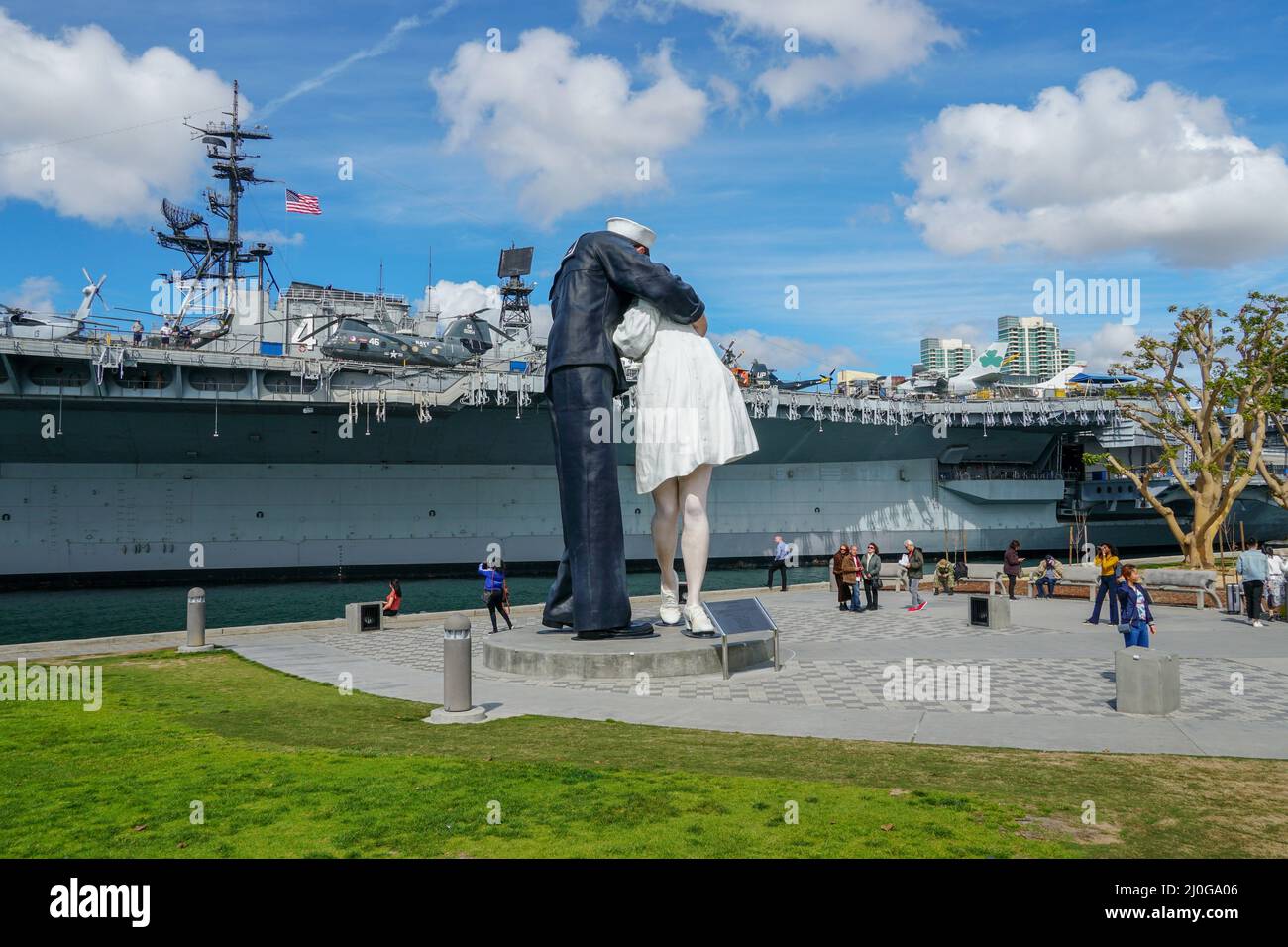 Baciare la statua del marinaio, Porto di San Diego. California, Stati Uniti Foto Stock