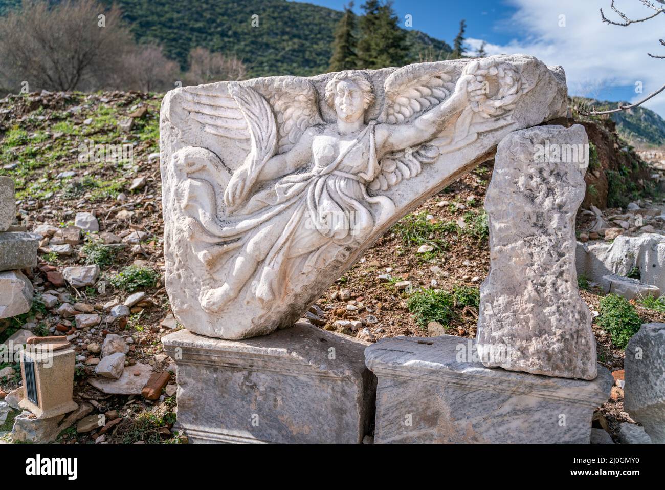 Divinità alata della Vittoria di Efeso, Smirne, Turchia. Foto Stock