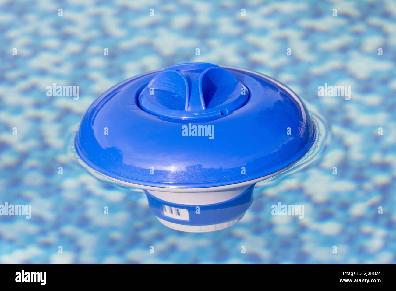 Dispenser Di Cloro Galleggiante Per Piscina - Distributore A Rilascio Regolabile, Capacità 5-7 Pastiglie, Plastica ABS