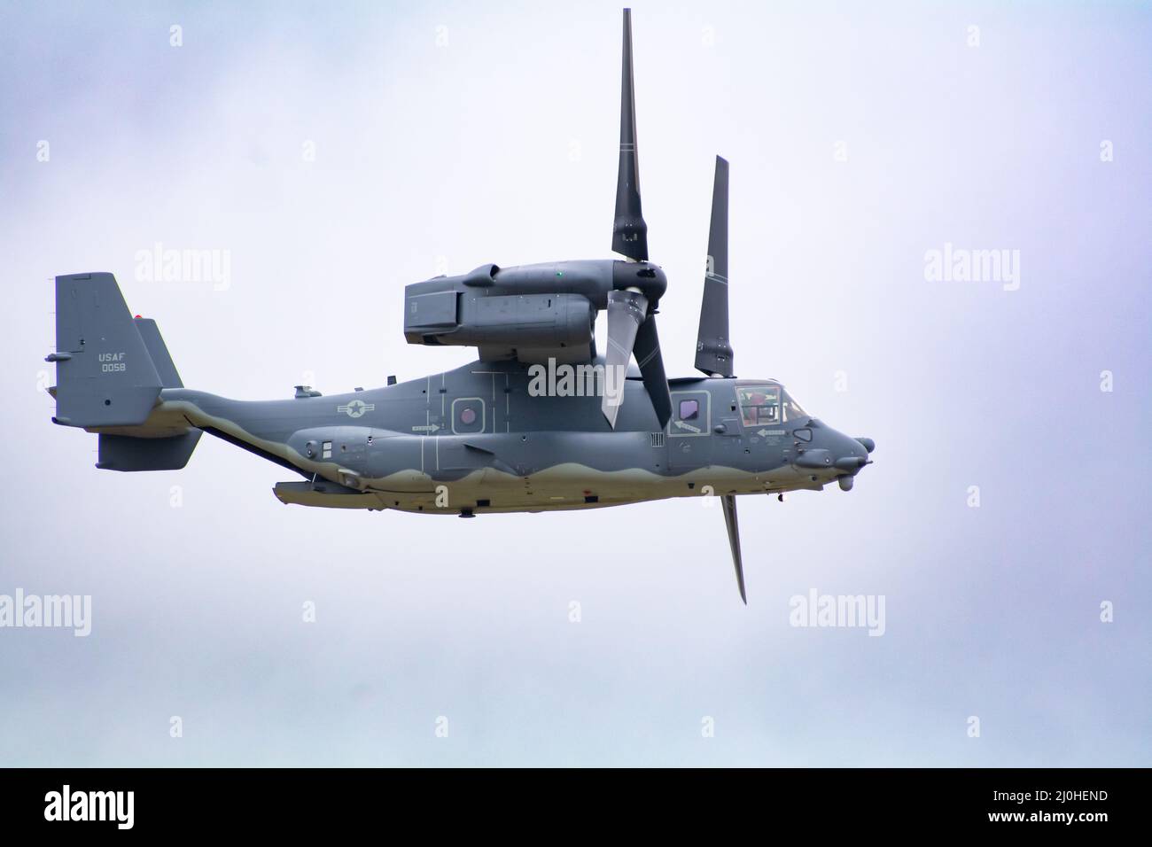 RAF Fairford, Gloucestershire, Regno Unito - Luglio 15th 2017: Un aereo militare US Air Force Bell Boeing CV-22B Osprey Tiltrotor al RIAT 2019 Foto Stock