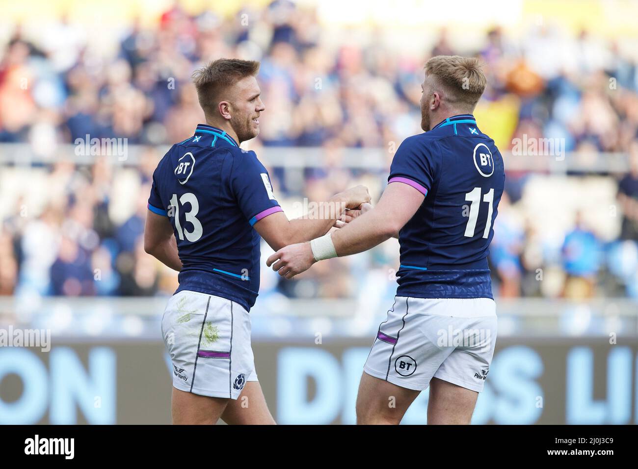 Roma, Italia. 12 marzo 2022. Chris Harris di Scozia festeggia dopo aver segnato una prova durante la partita Guinness Six Nations tra Italia e Scozia Foto Stock