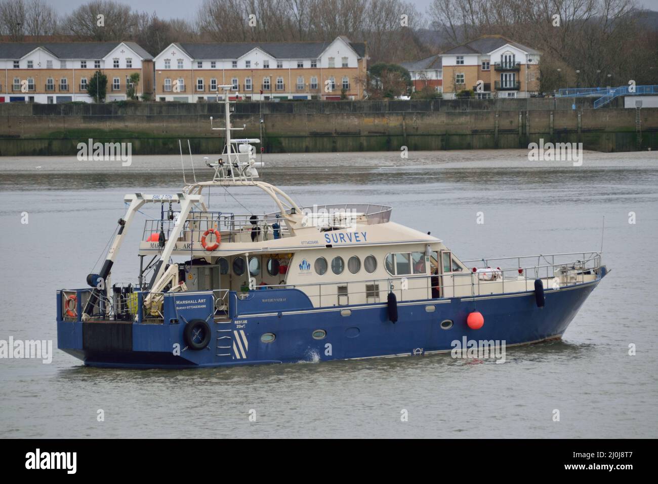 MARSHALL Marine Ltd.'s Survey Vessel MARSHALL ART passando attraverso i Royall Docks a East London per partecipare alla fiera Oceanology International Foto Stock