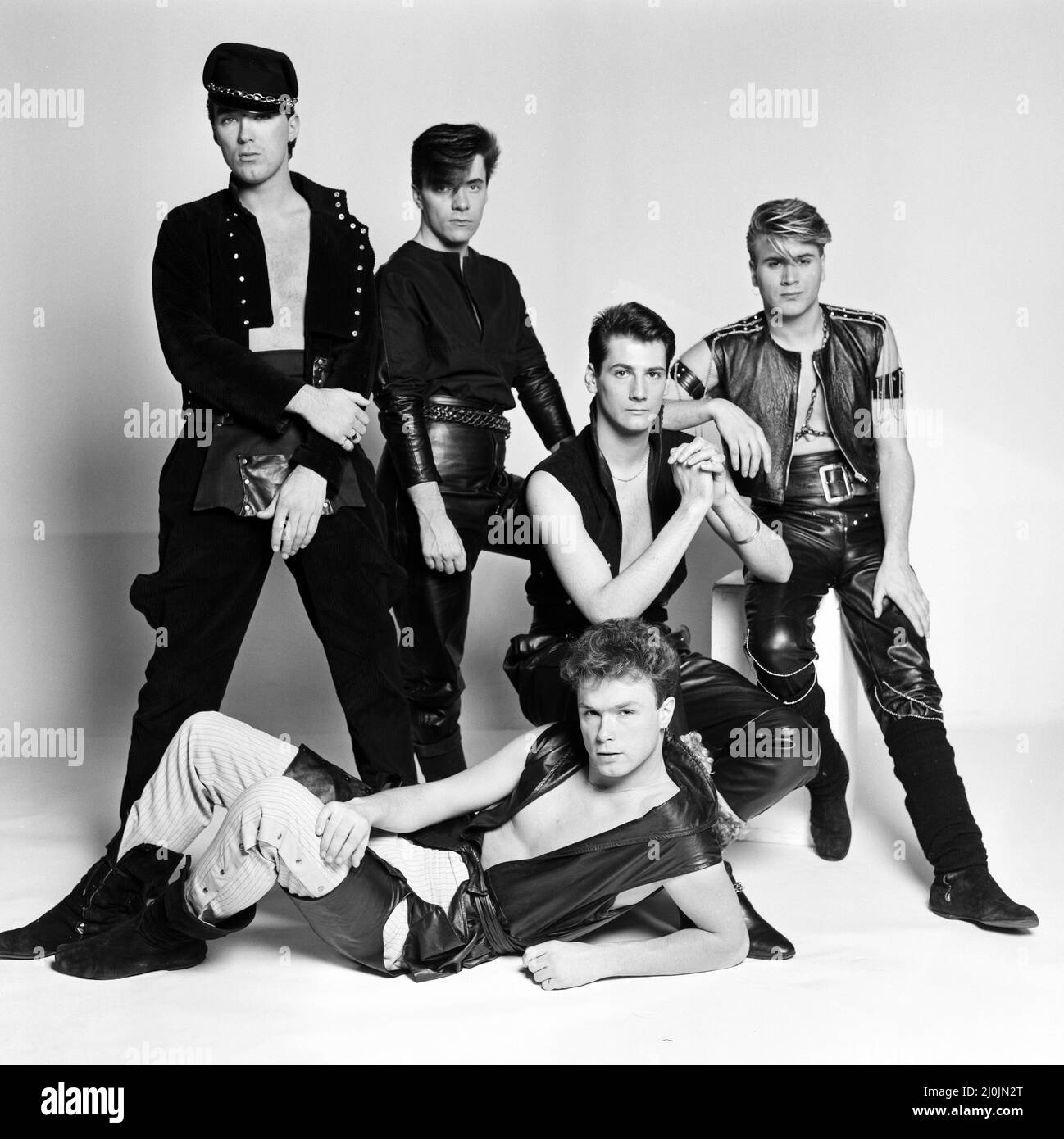 Gruppo pop Spandau Ballet. I membri della band sono Gary Kemp, Steve Norman, John Keeble, Martin Kemp e Tony Hadley. 10th dicembre 1981. Foto Stock