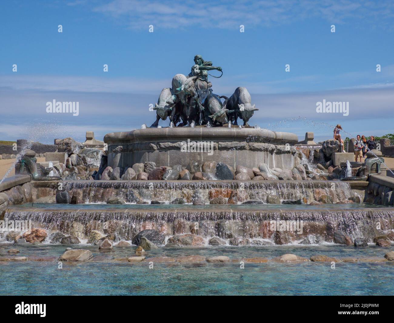 Kopenhagen, Danimarca, luglio 2021- la Fontana di Gefion (in danese: Gefionspringvandet) è una grande fontana sul fronte del porto di Copenaghen, in Europa. Foto Stock