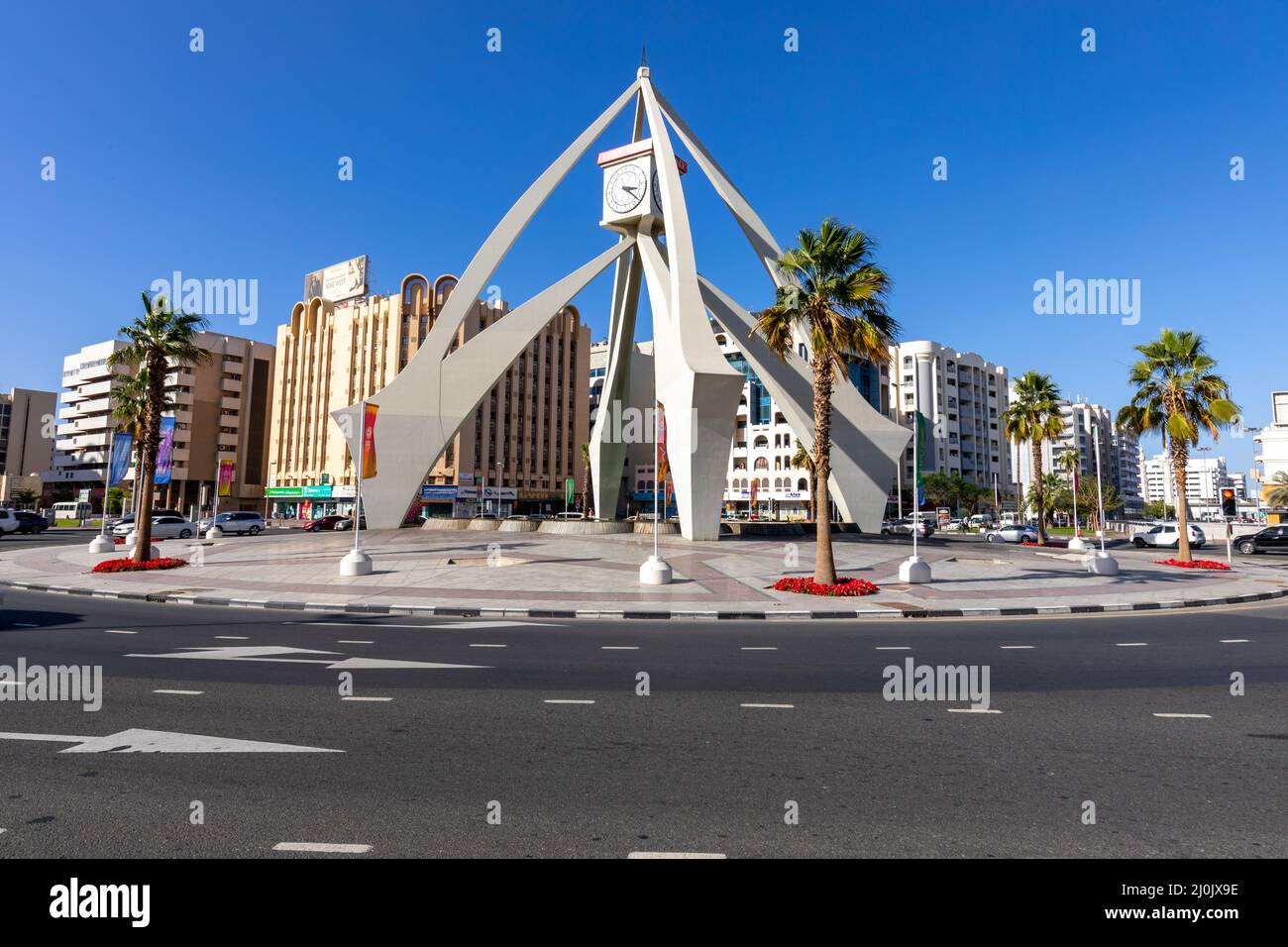 La rotatoria della torre dell'orologio di Deira, un vecchio punto di riferimento di Dubai costruito nel 1965. Emirati Arabi Uniti. Medio Oriente. Foto Stock
