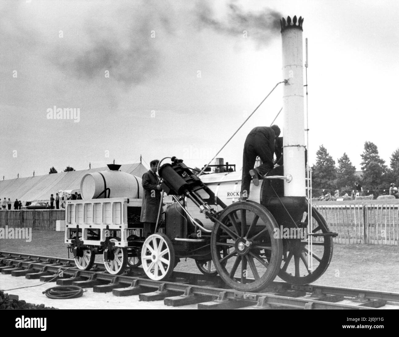 Una replica di George Stephenson's Rocket ritorna a Nord Est per il Whitley Bay Steam Rally a Churchill Playing Fields il 8th settembre 1981 Foto Stock