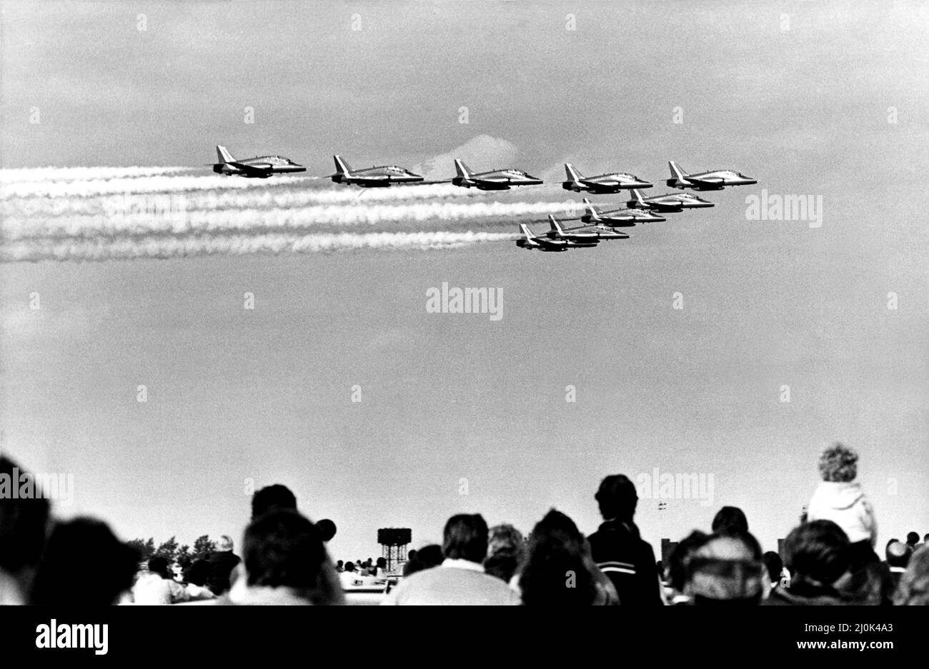 Il team di esposizione delle frecce rosse della RAF si esibirà nel loro velivolo BAE Hawk al Teesside Airshow. 23/08/1980 Foto Stock