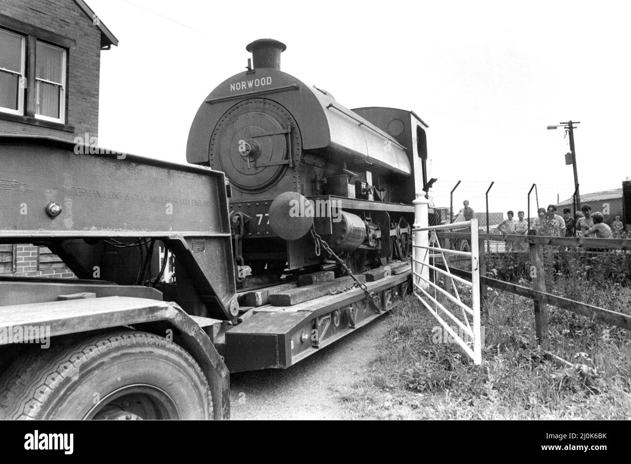 Questo piccolo motore a 040 serbatoi è arrivato per raddoppiare la potenza del vapore al deposito della Bowes Railway a Springlwell il 7th maggio 1981. Il motore, costruito da Andrew Barclay di Kilmarnock nel 1954, è l'aggiunta più recente a stock alla linea di collisioni preservata. Foto Stock