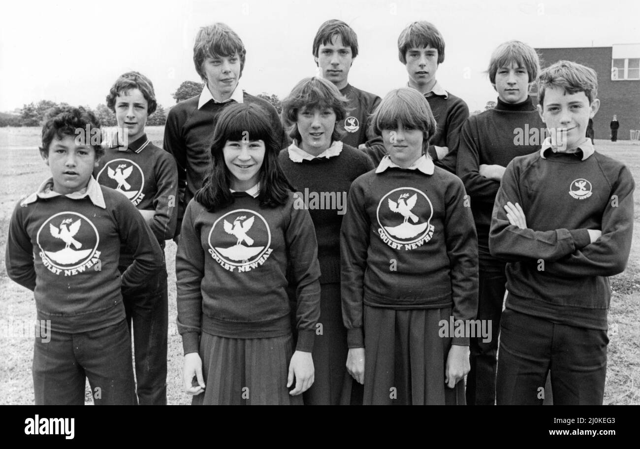 Bambini alla scuola secondaria Coulby Newham, 26th giugno 1981. Le loro attività sportive hanno vinto numerosi titoli e la nostra gamma di spettacoli vincitori, Back Row l-r, Gavin Doherty, Neale Whitely, Stephen Wallace, Darren Brown, Martin Coles, Front Row l-r, Dean Simpson, Michelle Robinson, Allison McBeth, Cindy Morrell e Michael Baines. Foto Stock