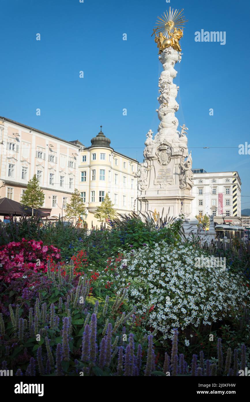 LINZ, AUSTRIA: Colonna della Santissima Trinità sulla Hauptplatz o piazza principale nel centro di Linz, Austria. Linz è il terzo ci più grande Foto Stock