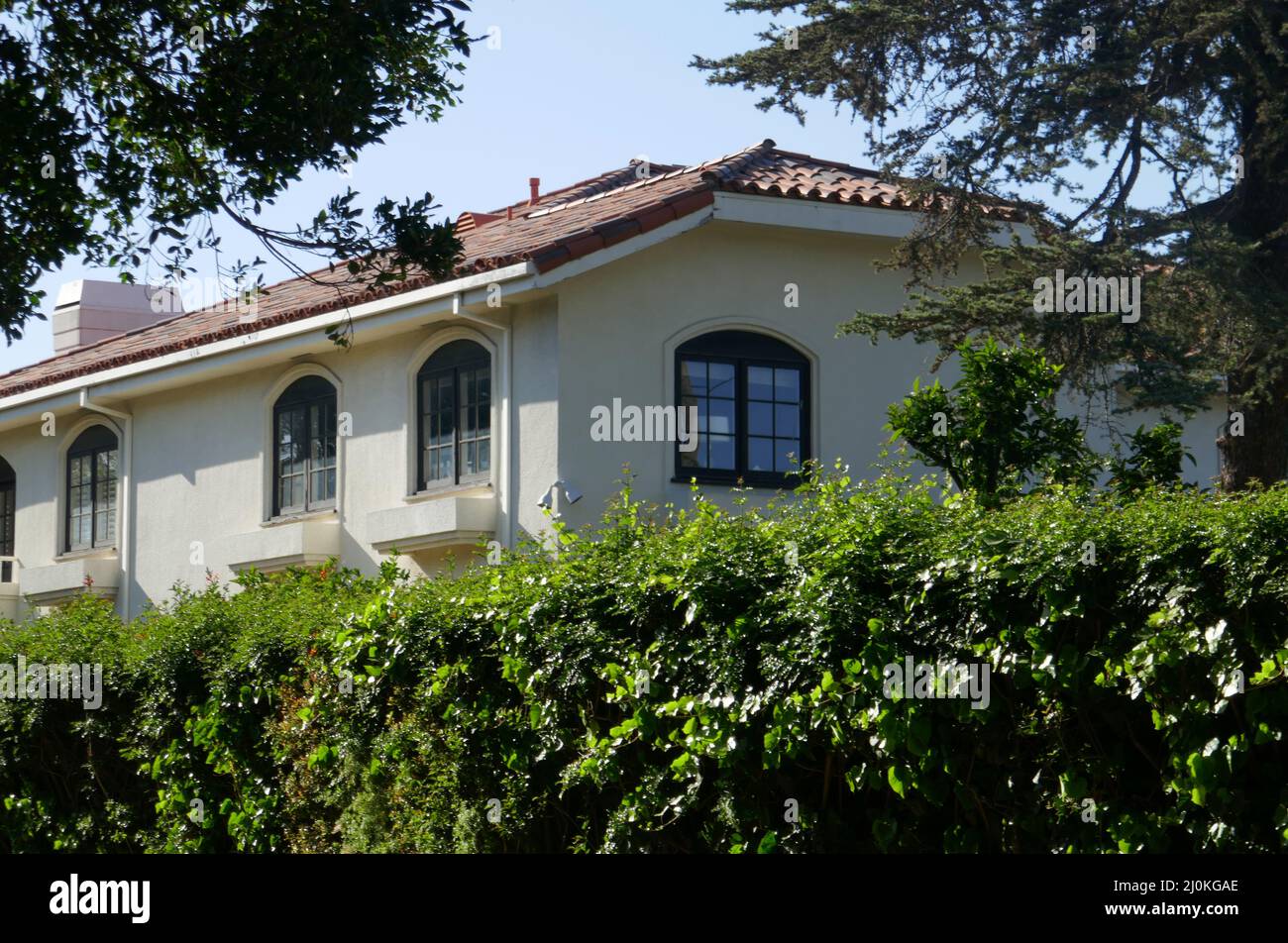 Los Angeles, California, USA 16th marzo 2022 una visione generale dell'atmosfera di attrice Binnie Barnes ex casa/casa a 351 S. Cliffwood Avenue il 16 marzo 2022 a Brentwood, Los Angeles, California, USA. Foto di Barry King/Alamy Stock Foto Foto Stock