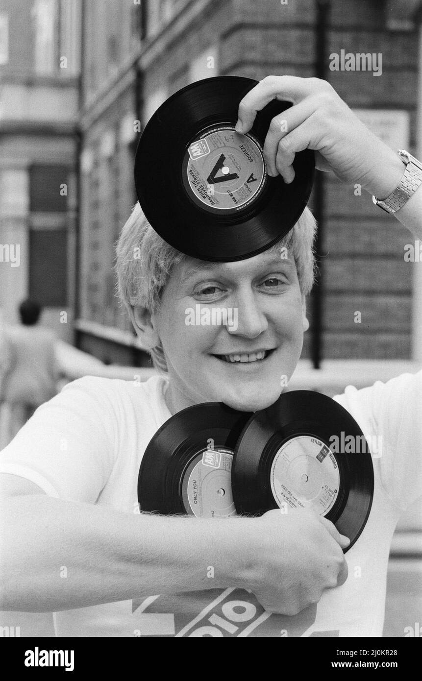 Mike Smith si unisce a radio one.Mike, 27, che viene da Essex lascerà Capital radio per presentare un Sabato mattina tre ore spettacolo per la BBC. Foto scattata il 7th settembre 1982 Foto Stock