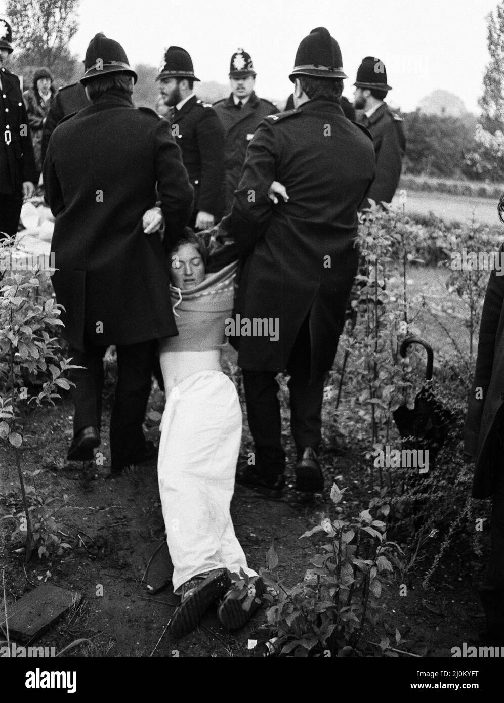 Greenham Common Women's Peace Camp manifestazione di pace al RAF Greenham Common. 28th maggio 1982. Foto Stock