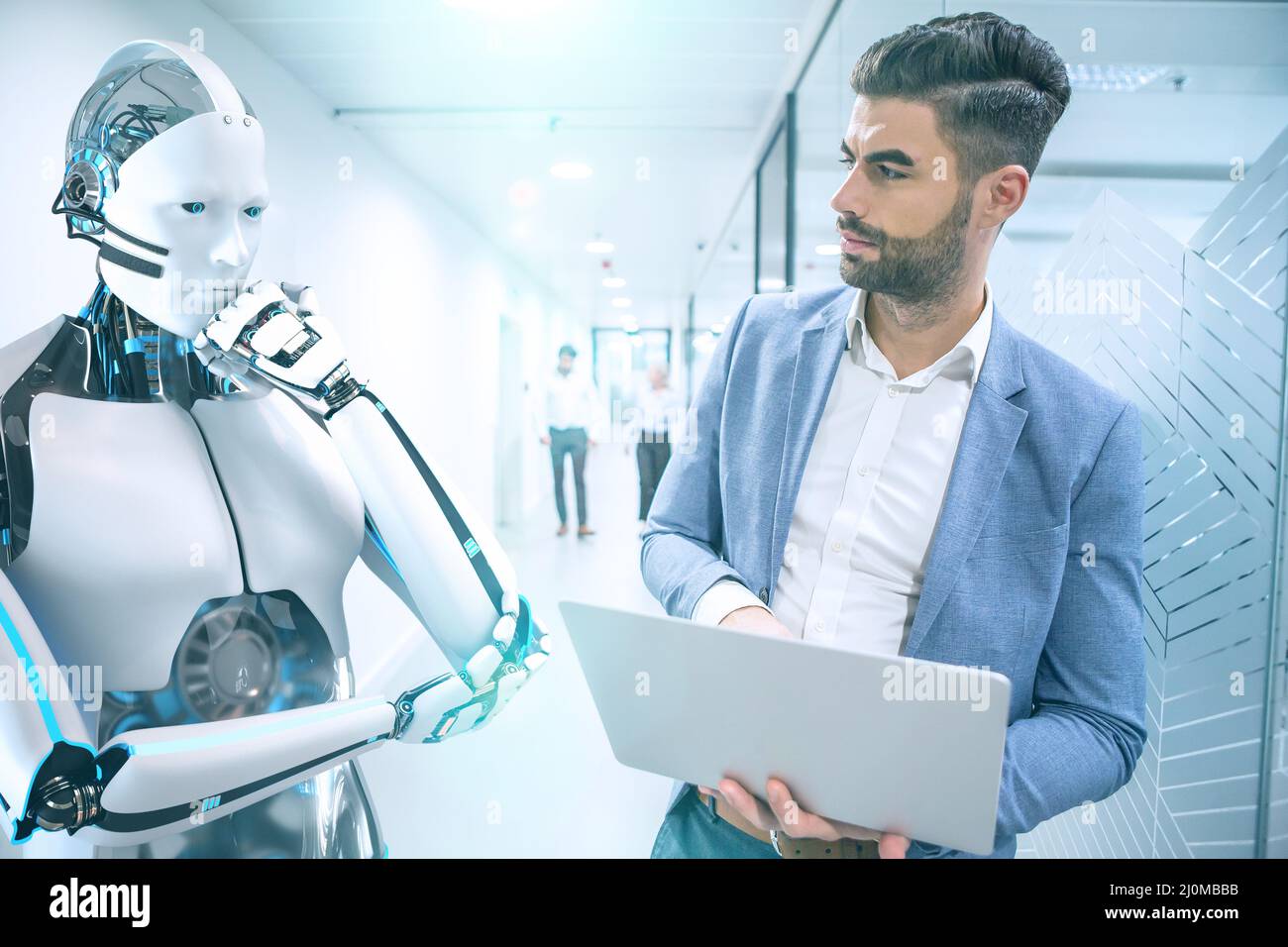 Businessman e robot umanoidi risolvere i problemi Foto Stock