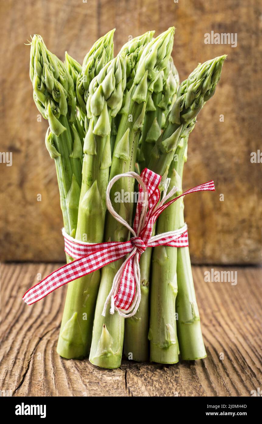 Asparagi verdi Foto Stock