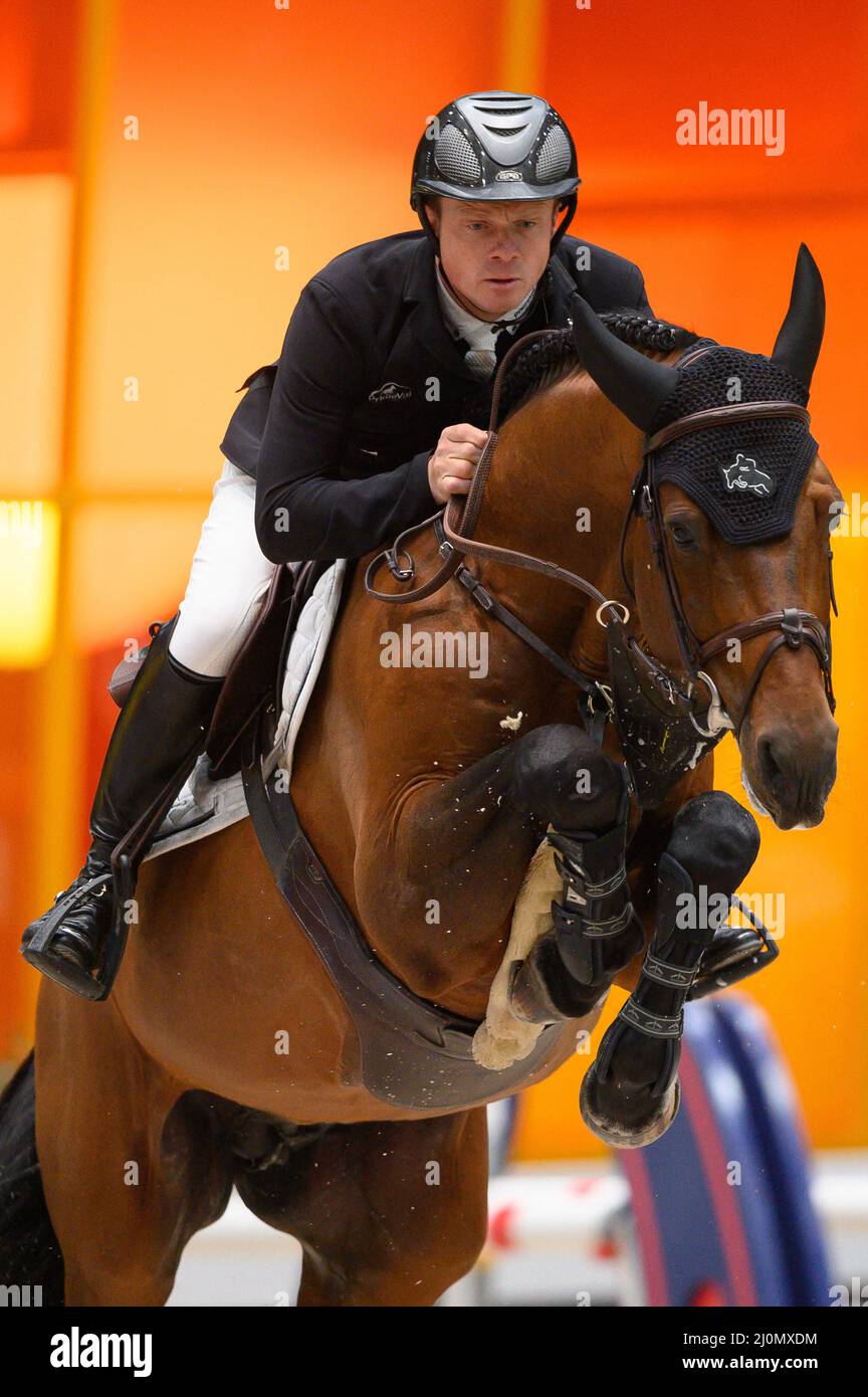 Willem Greve compete durante il Saut Hermes a le Grand Palais Ephemere il 18 marzo 2022 a Parigi, Francia. Foto Laurent Zabulon/ABACAPRESS.COM Foto Stock