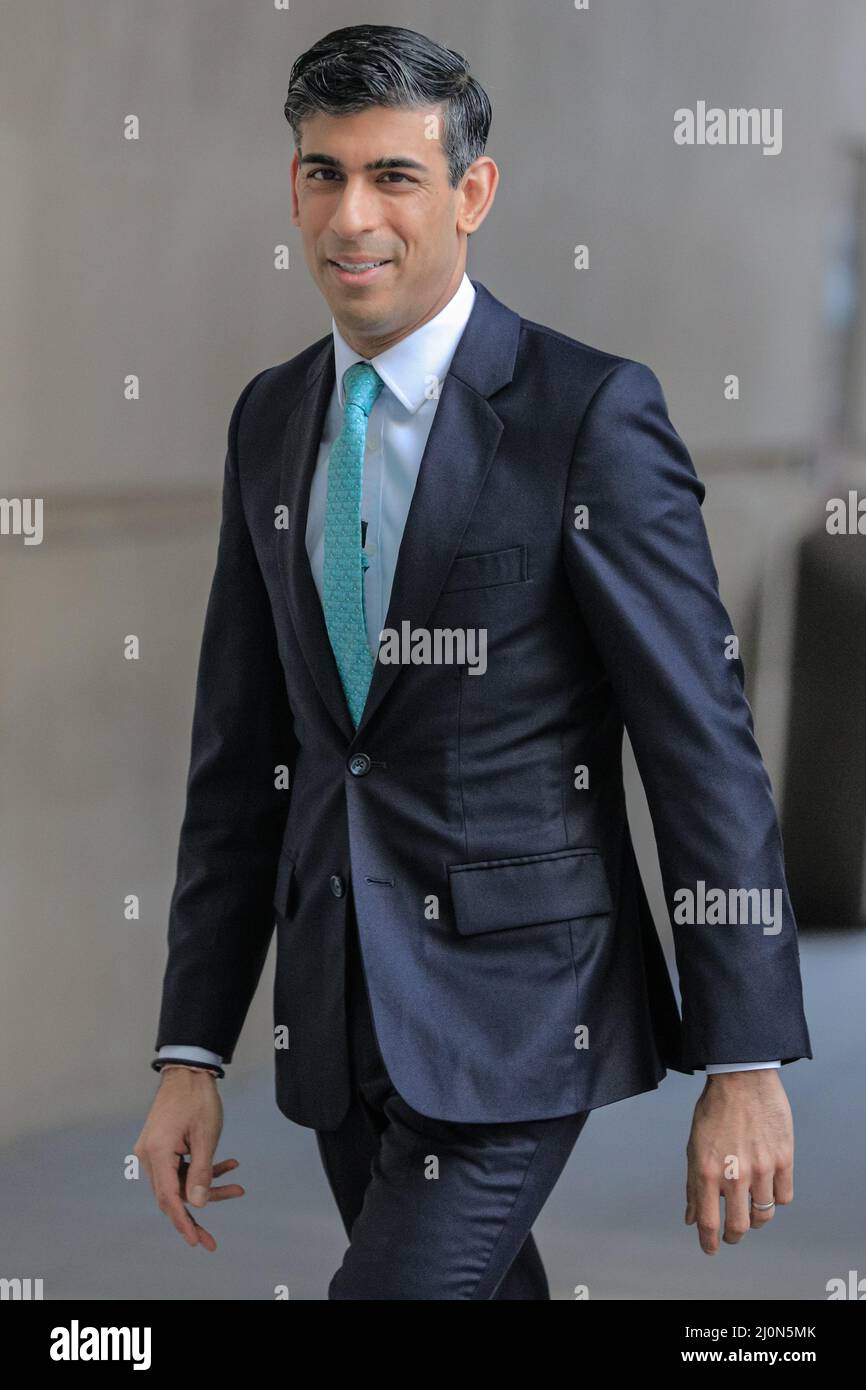 Londra, Regno Unito. 20th Mar 2022. Il deputato di Rishi Sunak, Cancelliere dello scacchiere alla BBC per un'intervista questa mattina. Credit: Imagplotter/Alamy Live News Foto Stock